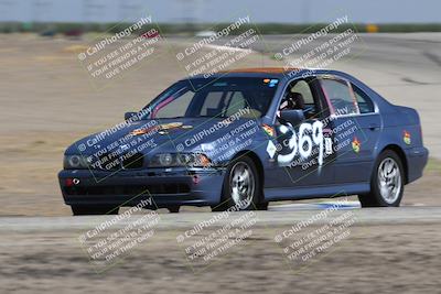 media/Sep-28-2025-24 Hours of Lemons (Sun) [[5dfe0e5f6e]]/12pm (Outside Grapevine)/